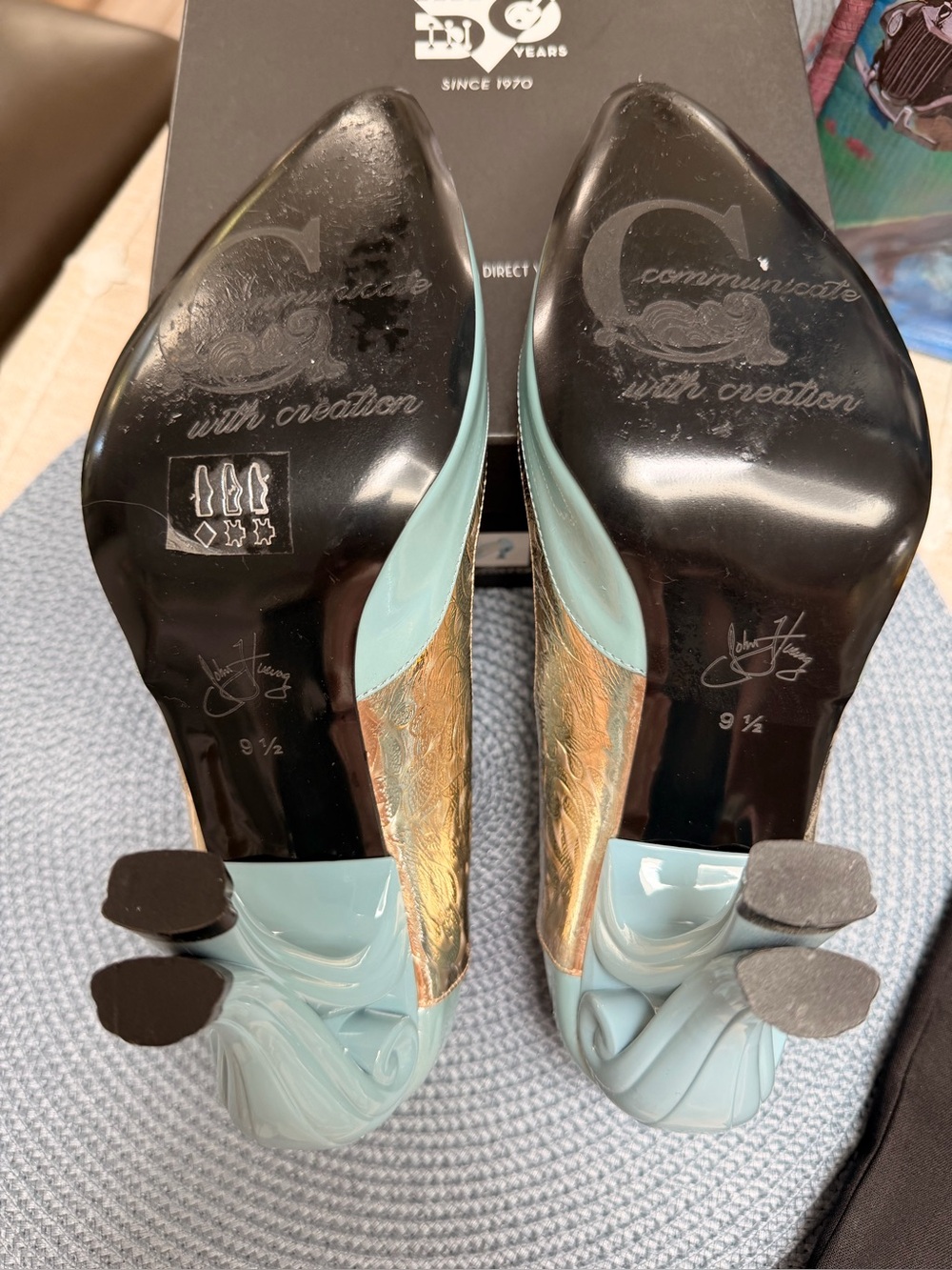 John Fluevog Sky Blue and White Pointed Mary Jane Pump with Metallic Trim - Picture 4 of 8